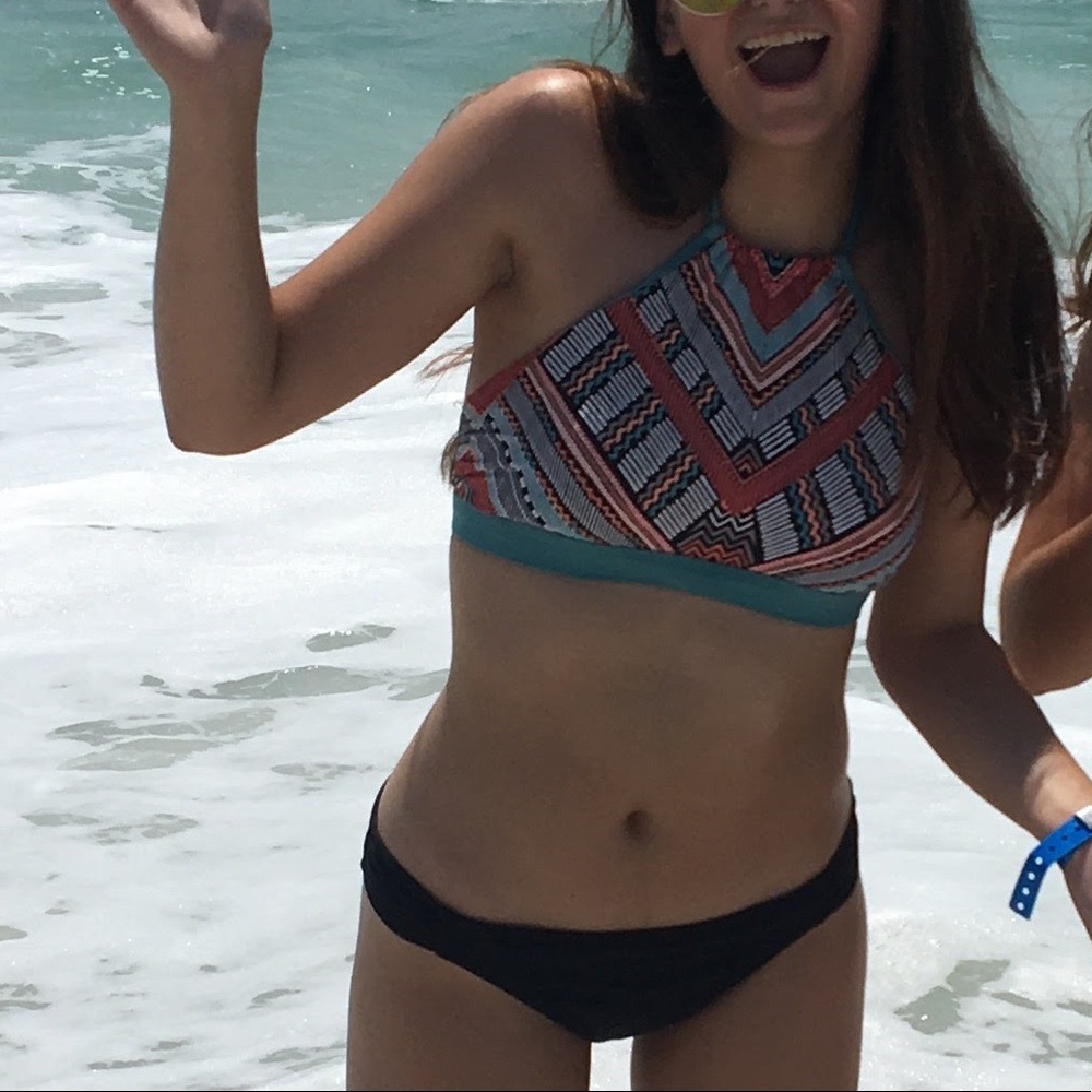 Bikini Top - Picture 3 of 3